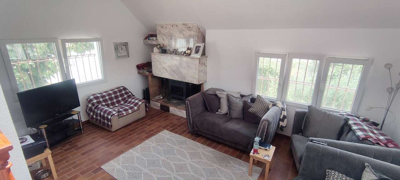 Bedroom in commercial for sale in Ayora