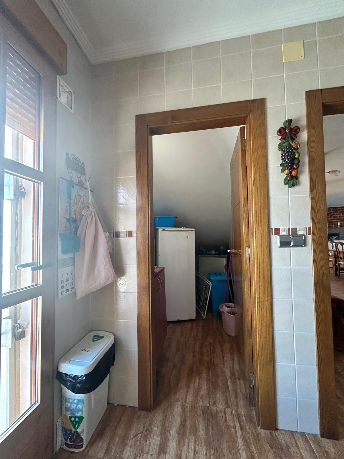 Terrace in villa for sale in Los Alcazares