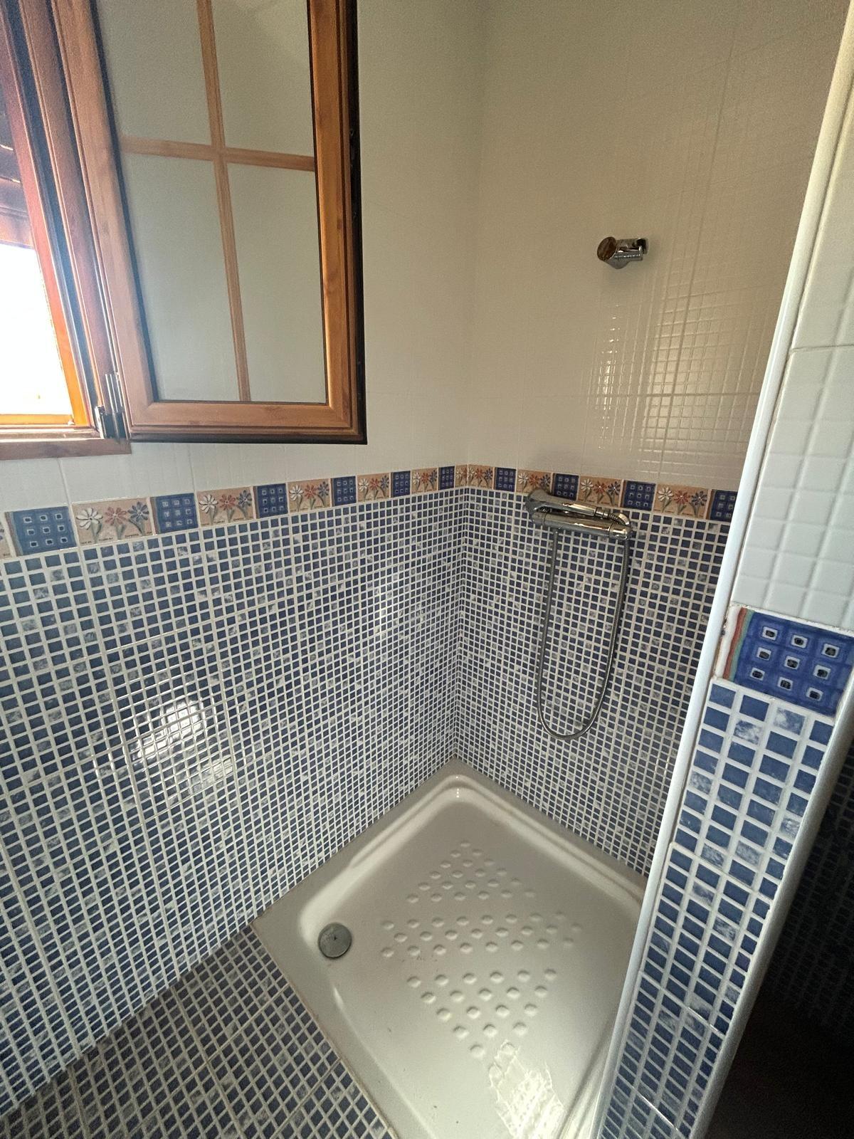 Bathroom in villa for sale in Los Alcazares