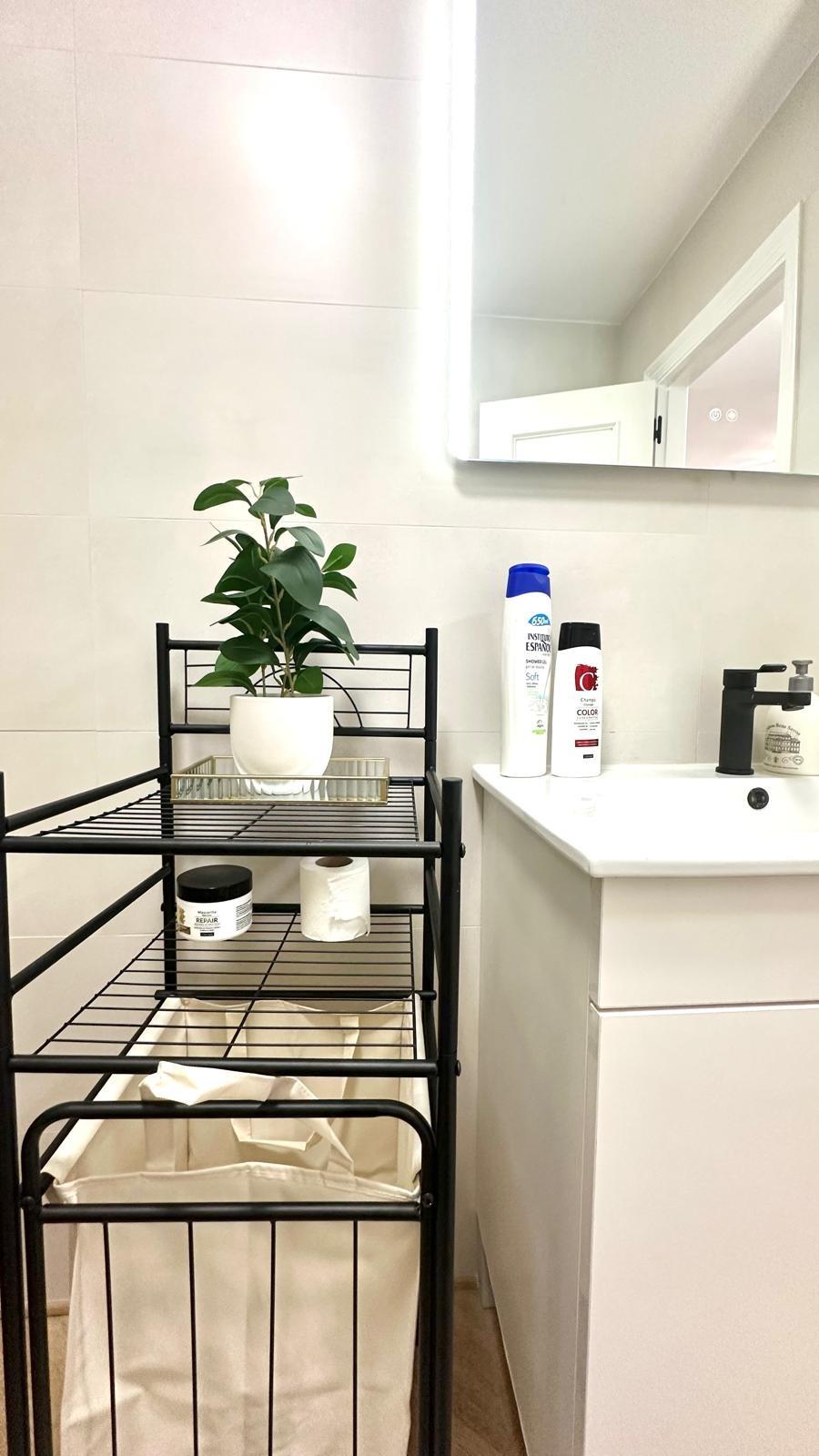 Bathroom in apartment for sale in Torrevieja