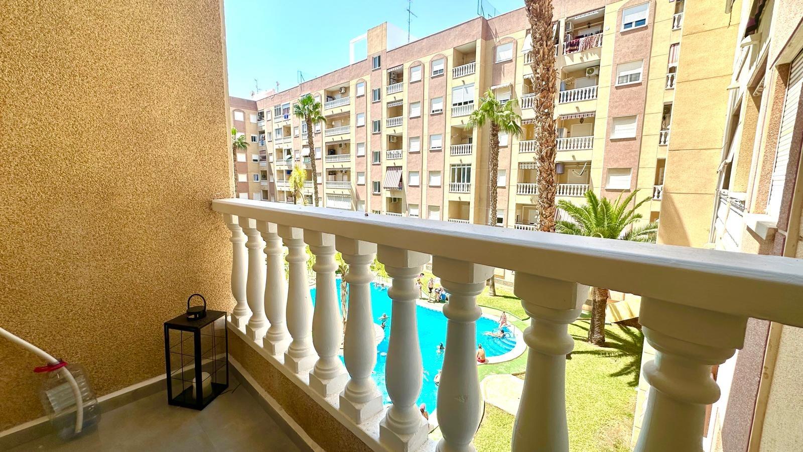 Kitchen in apartment for sale in Torrevieja