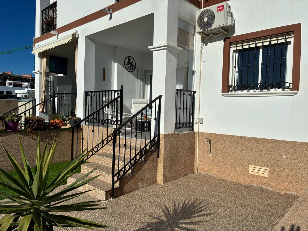 Garden in apartment for sale in Punta Prima