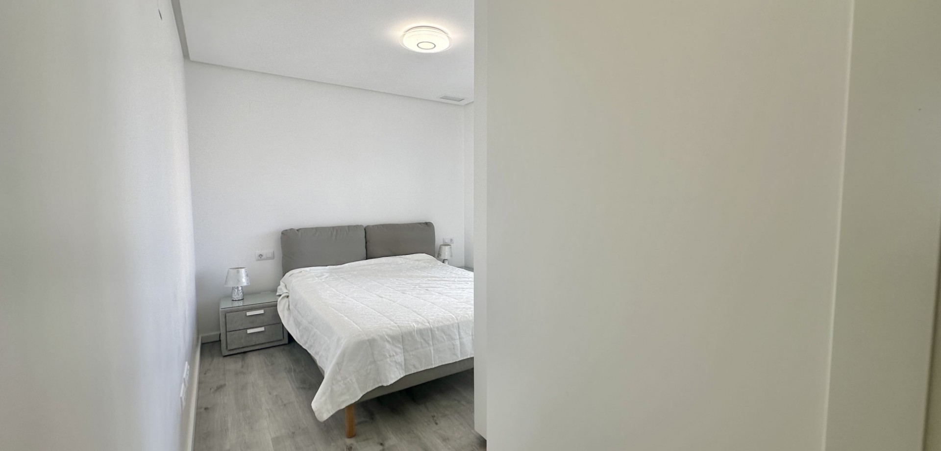 Garden in apartment for sale in Orihuela Costa
