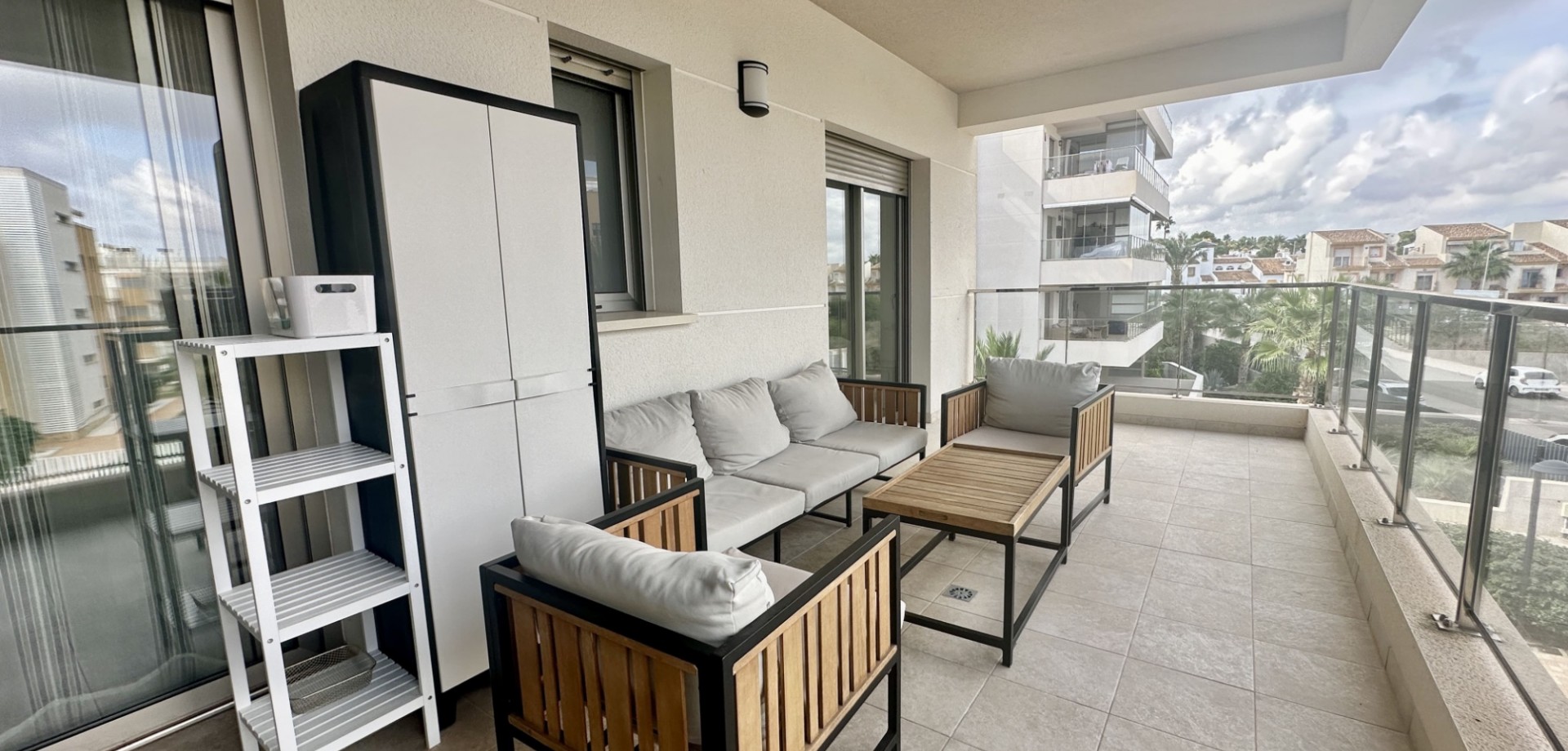 Bedroom in apartment for sale in Orihuela Costa
