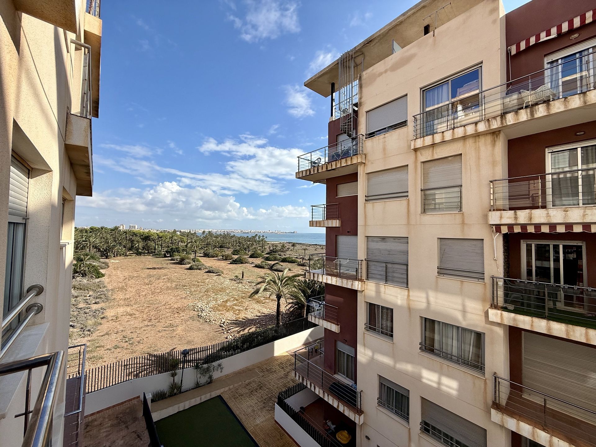 Living room in apartment for sale in Torrevieja