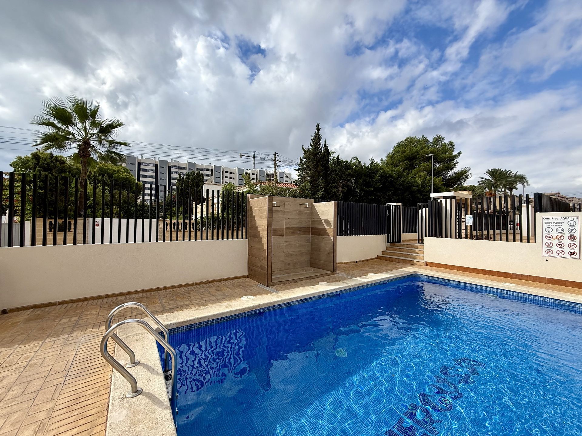Garden in apartment for sale in Torrevieja