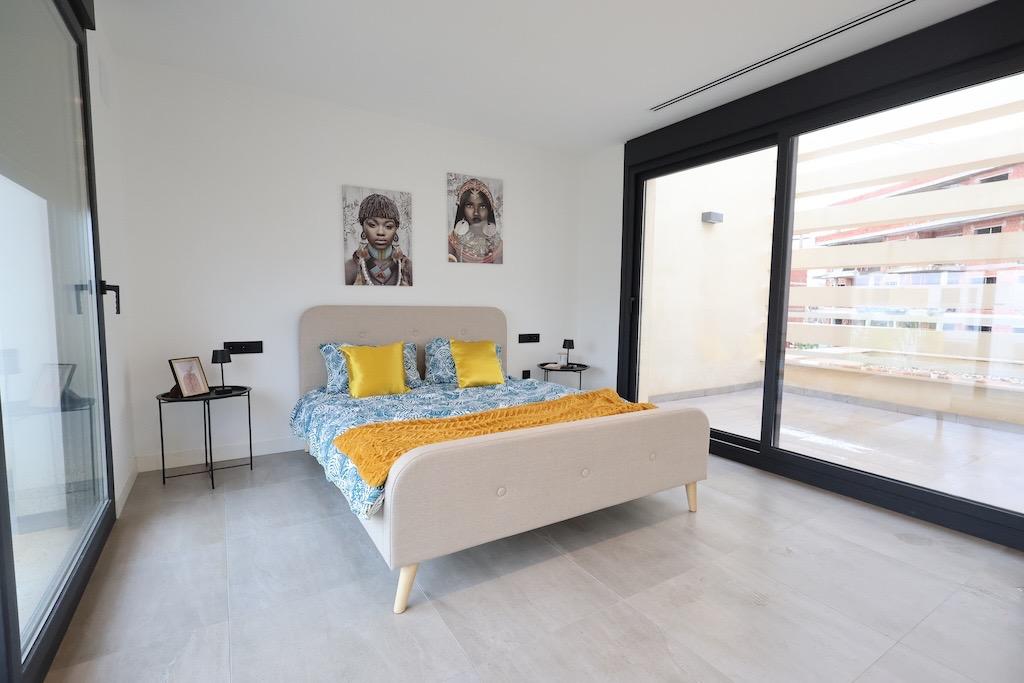Living room in villa for sale in Los Alcazares