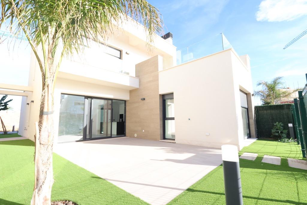Living room in villa for sale in Los Alcazares