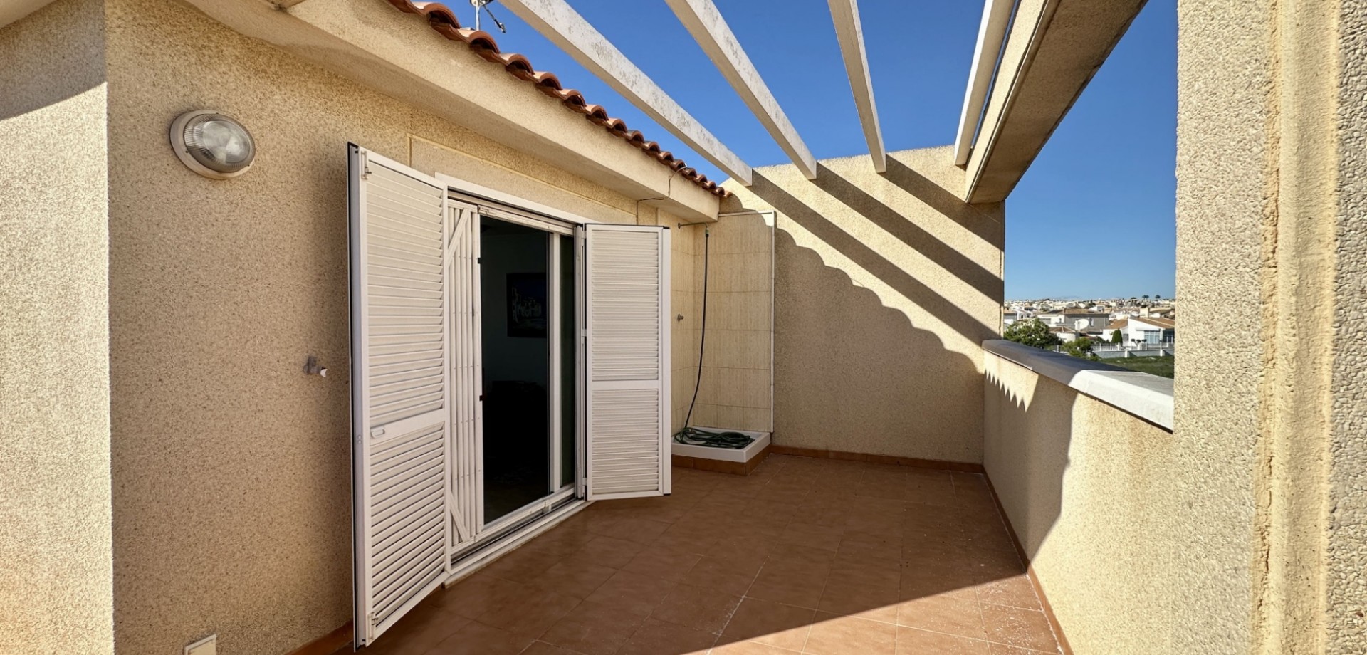 Bedroom in duplex for sale in Orihuela Costa