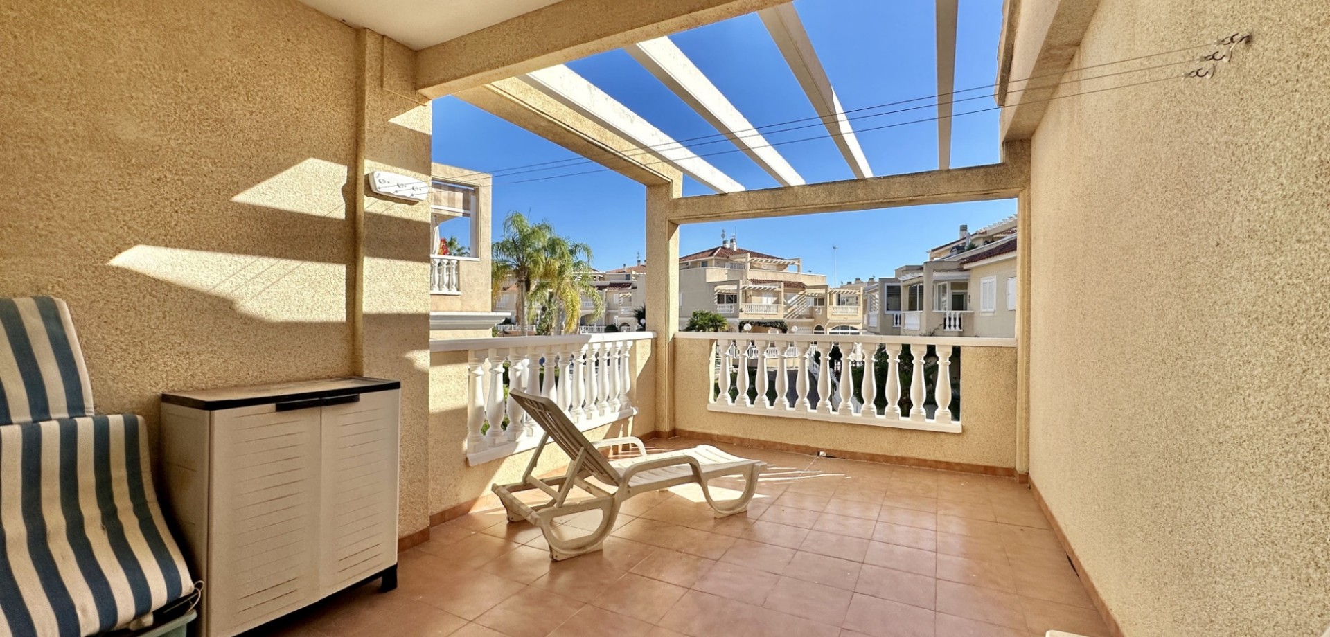 Garden in duplex for sale in Orihuela Costa