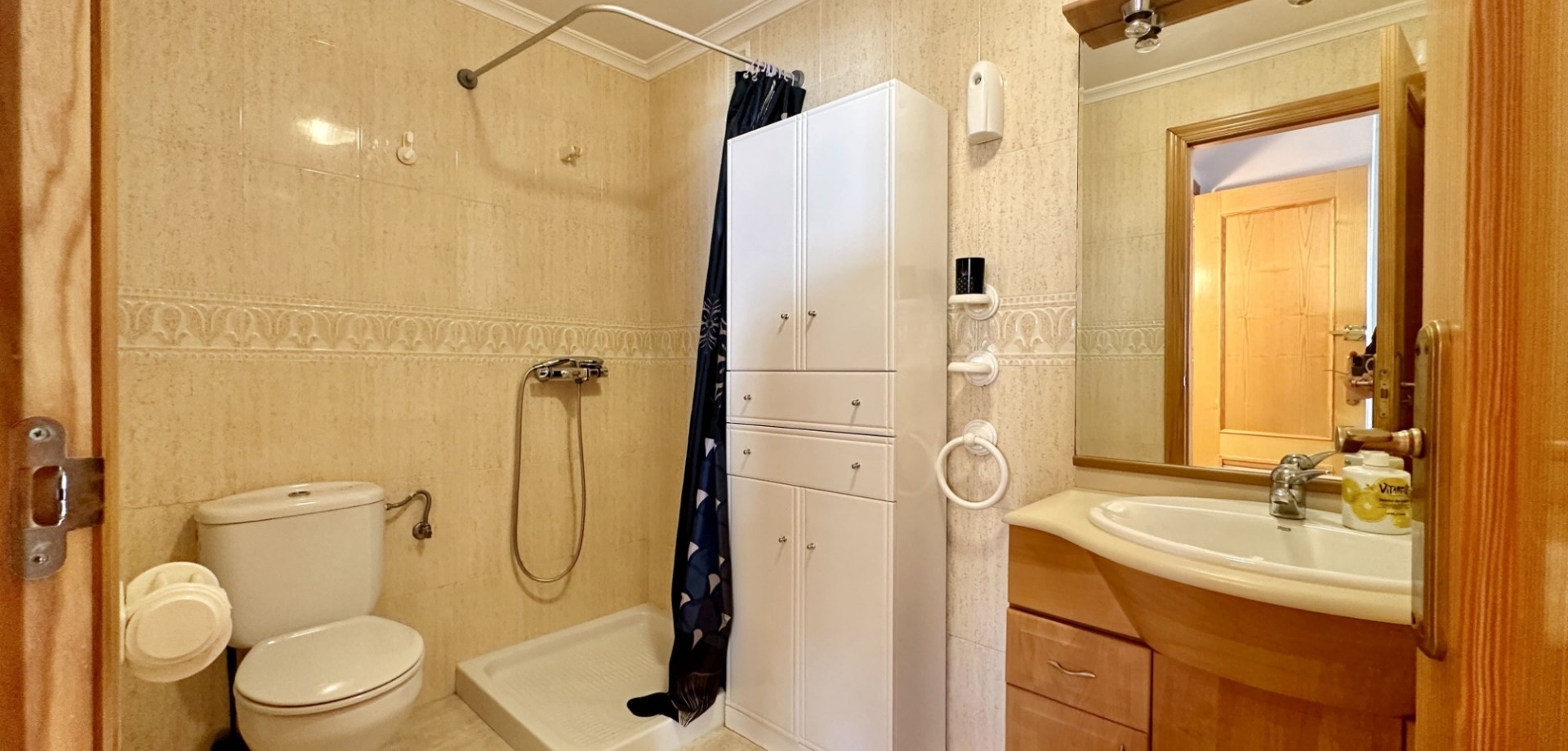 Bedroom in duplex for sale in Orihuela Costa