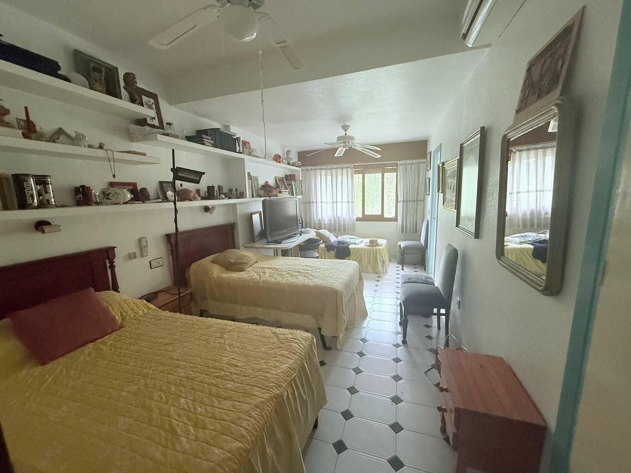 Bedroom in villa for sale in Orihuela Costa