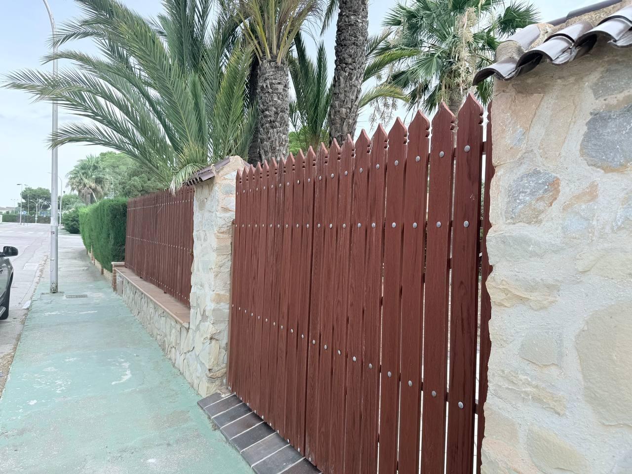 Kitchen in villa for sale in Orihuela Costa