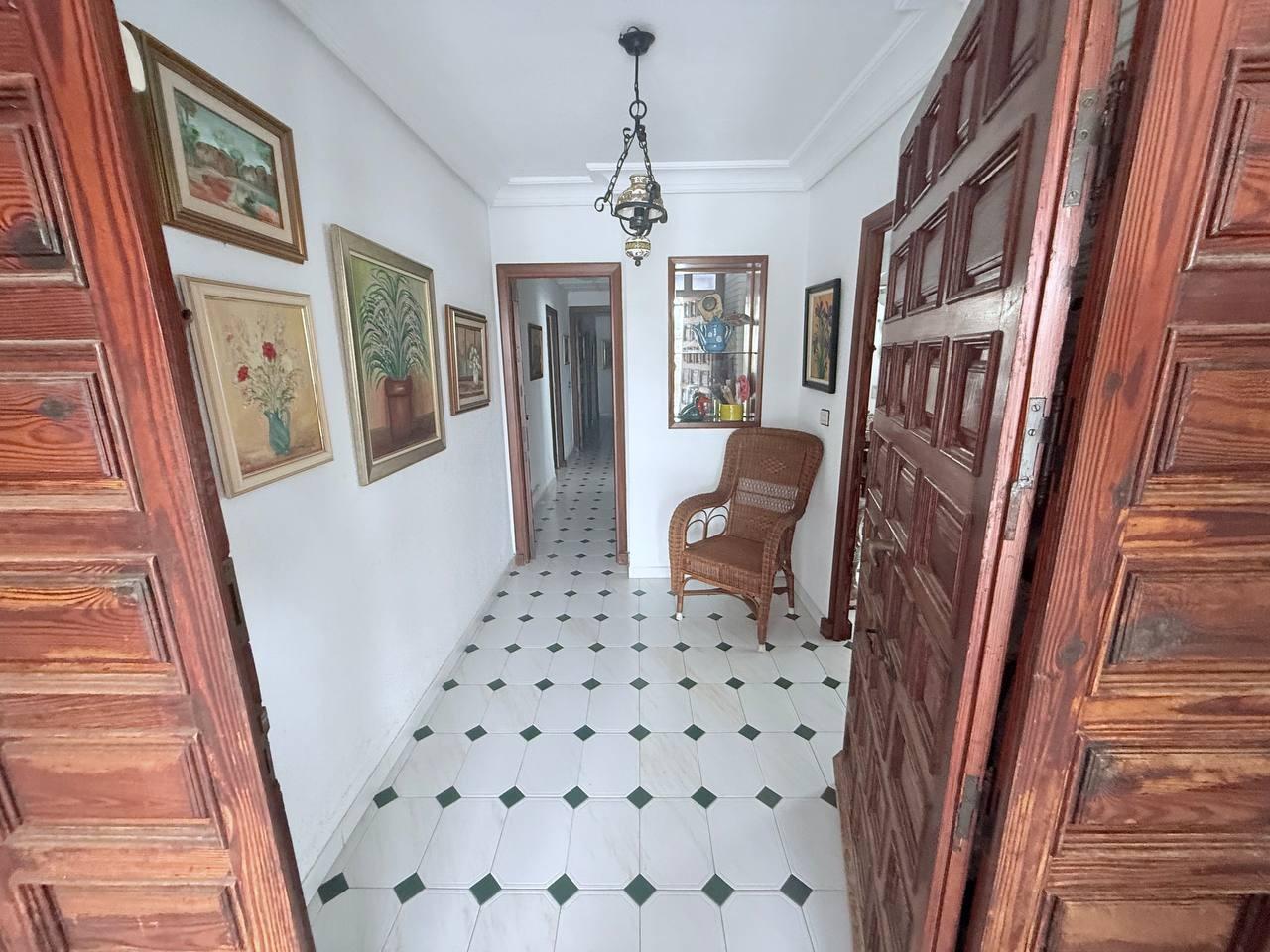 Dining area in villa for sale in Orihuela Costa