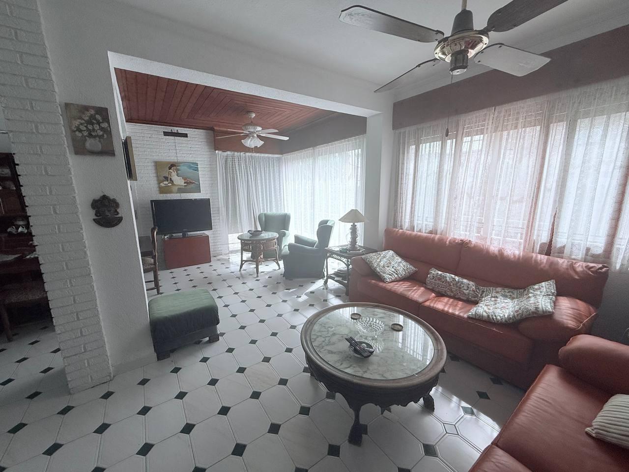 Bedroom in villa for sale in Orihuela Costa
