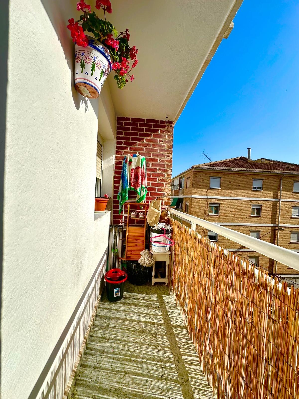 Terrace in apartment for sale in Torrevieja