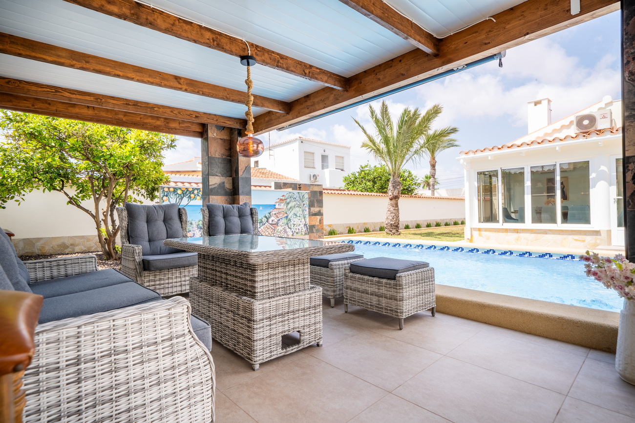 Pool area in villa for sale in Torrevieja