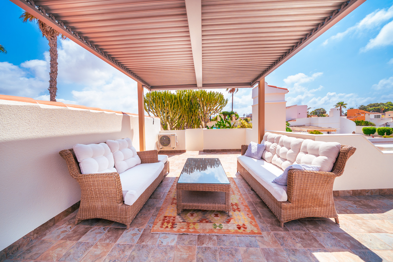 Bedroom in villa for sale in Torrevieja