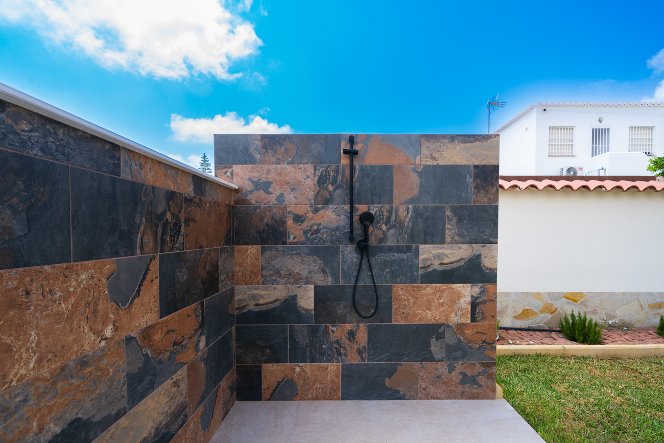 Exterior view in villa for sale in Torrevieja