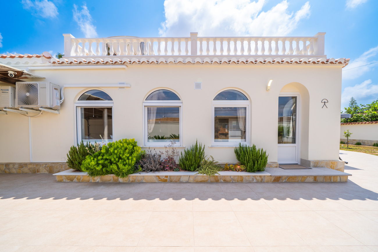 Garden in villa for sale in Torrevieja
