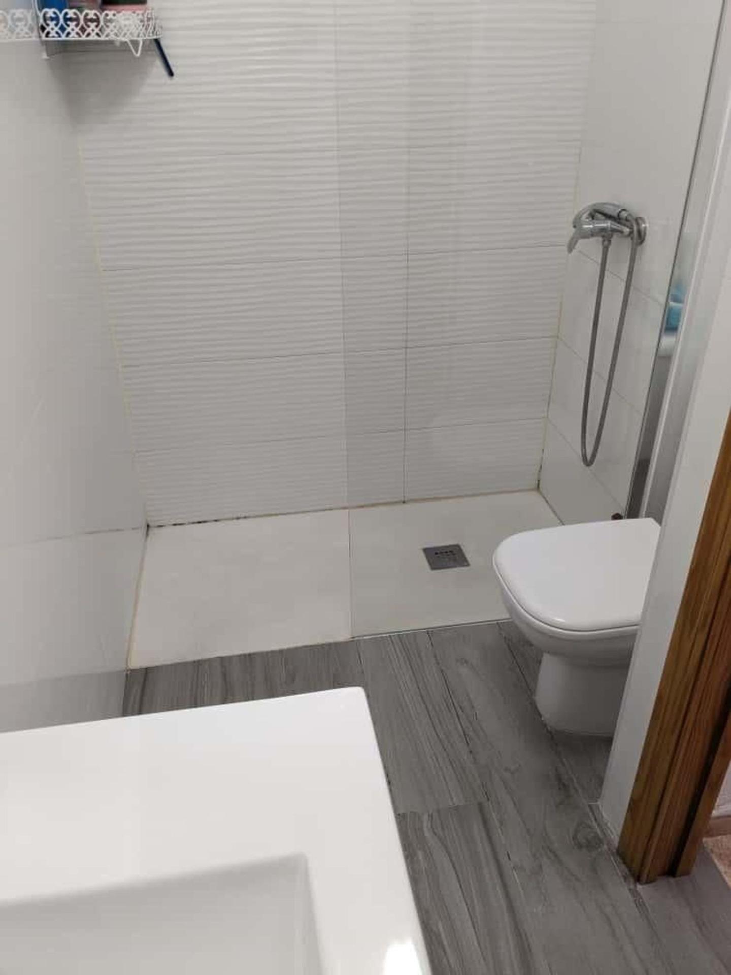 Bedroom in apartment for sale in Torrevieja