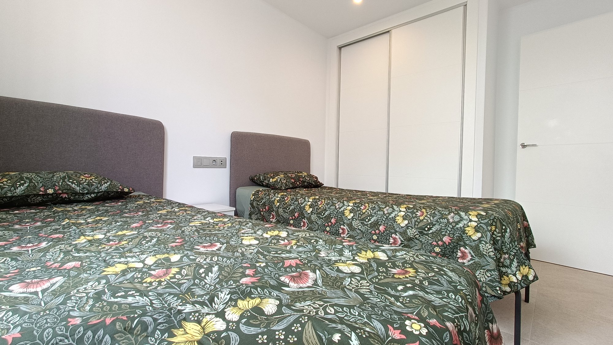 Bedroom in villa for sale in Vistabella Golf Entre Naranjos