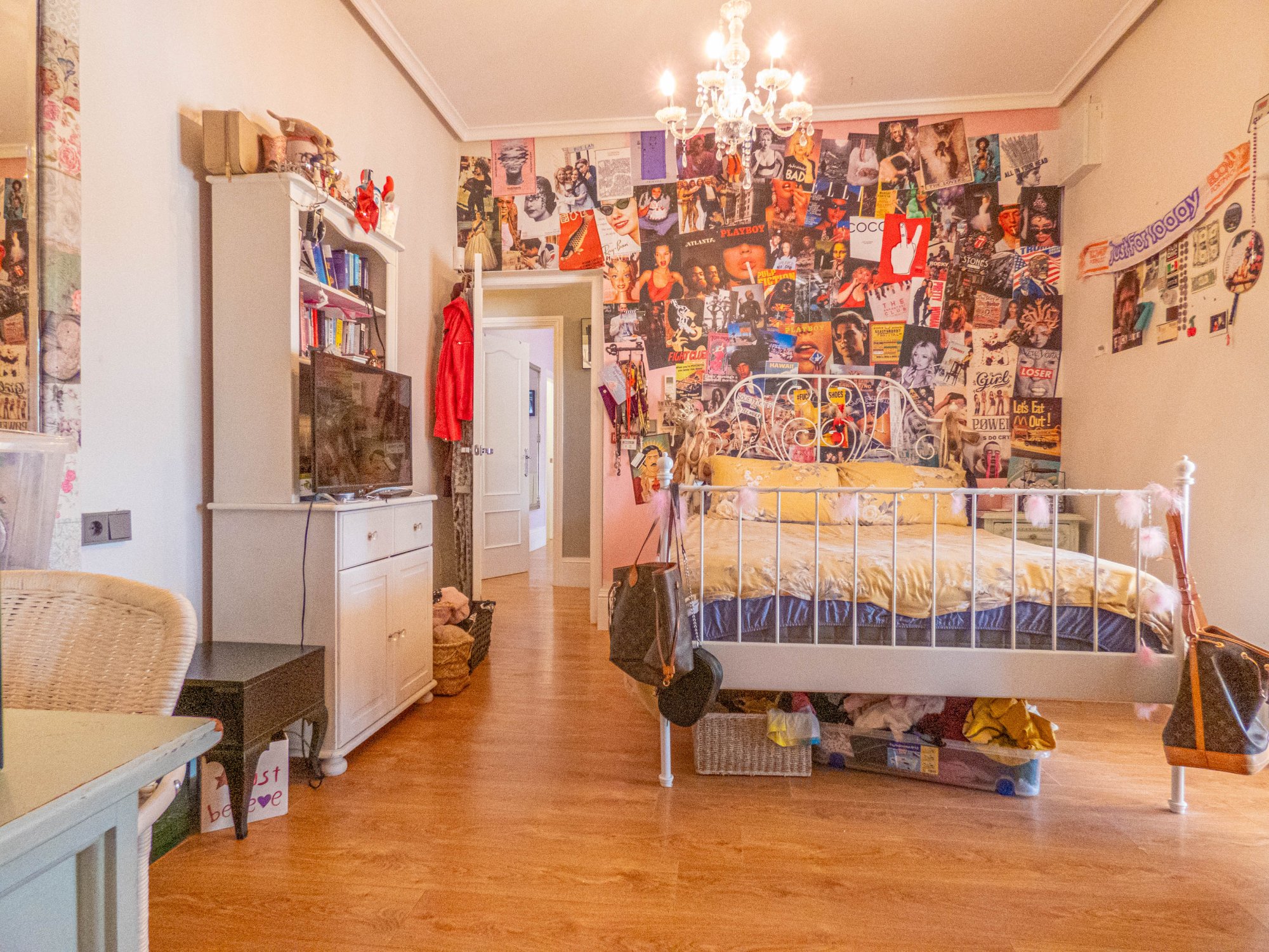 Terrace in villa for sale in Heredades