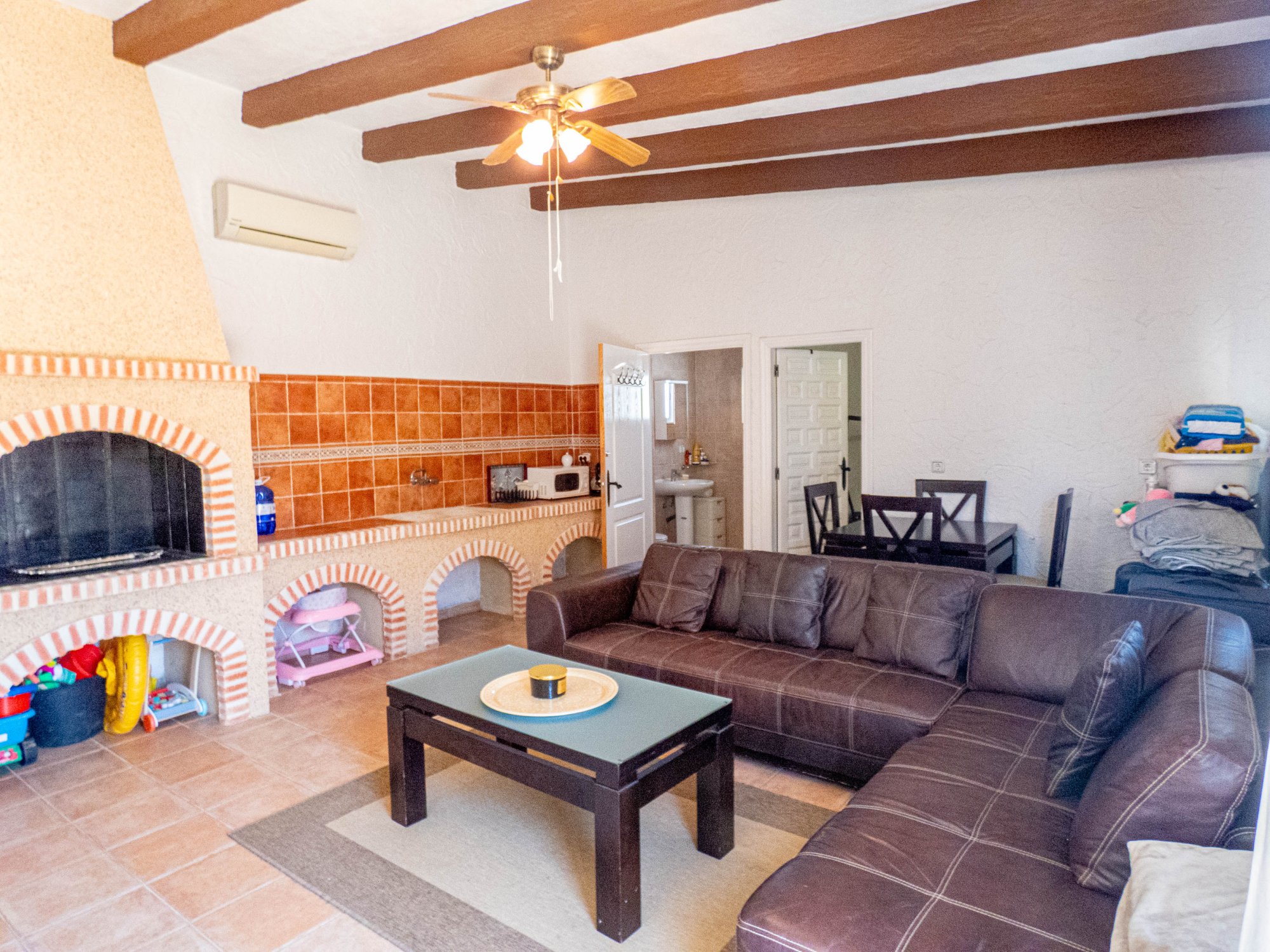 Living room in villa for sale in Heredades