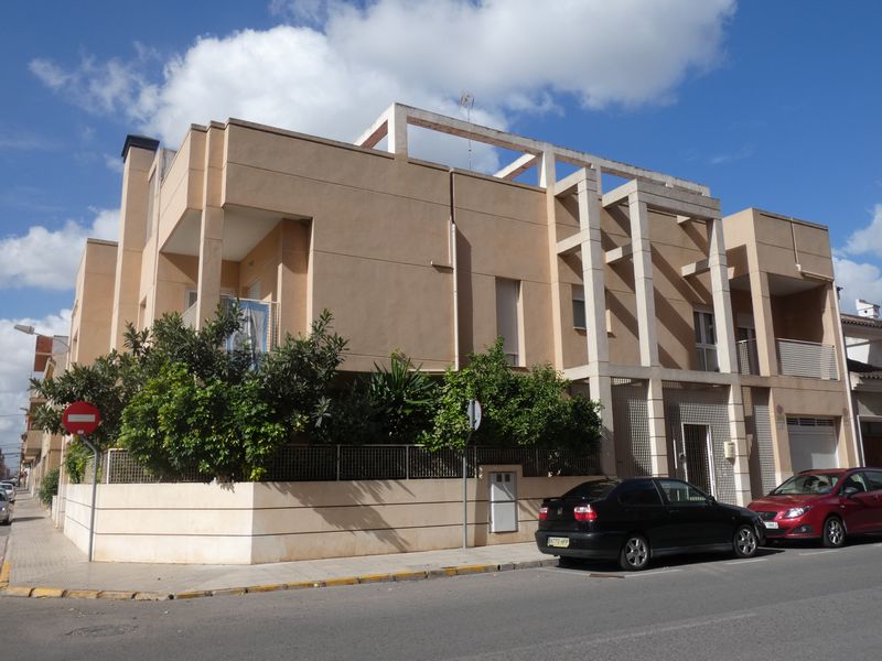 Bedroom in villa for sale in Almoradi