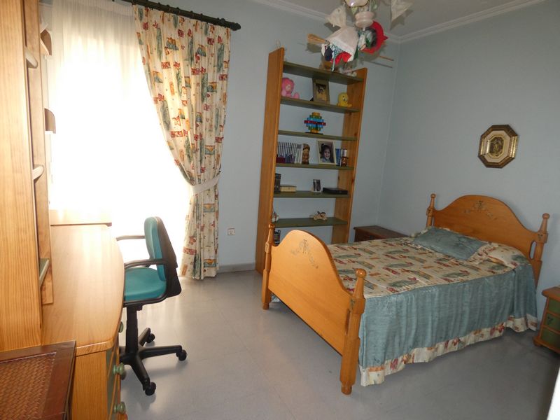 Terrace in villa for sale in Almoradi