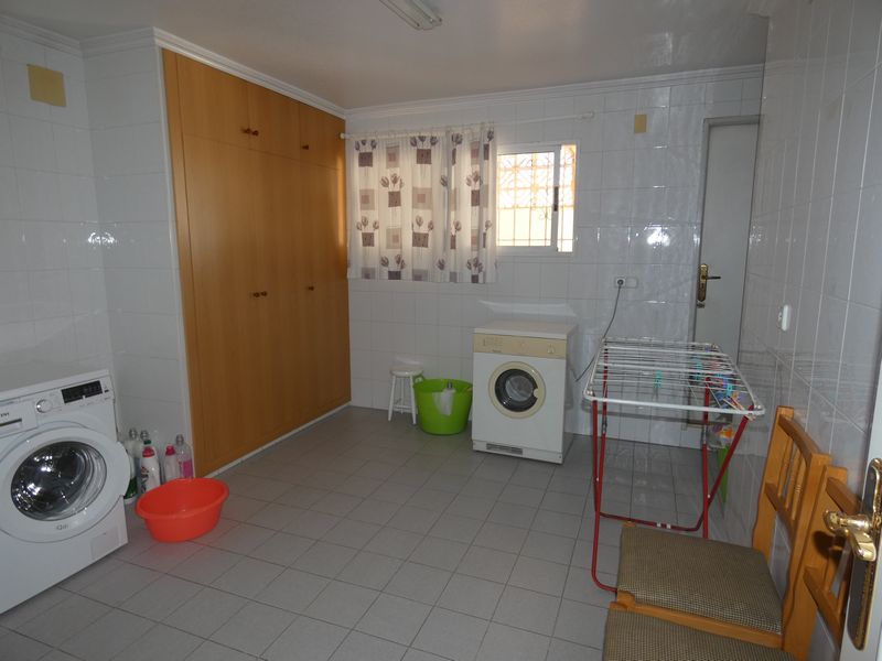 Terrace in villa for sale in Almoradi