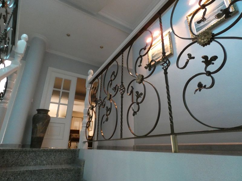 Bedroom in villa for sale in Almoradi