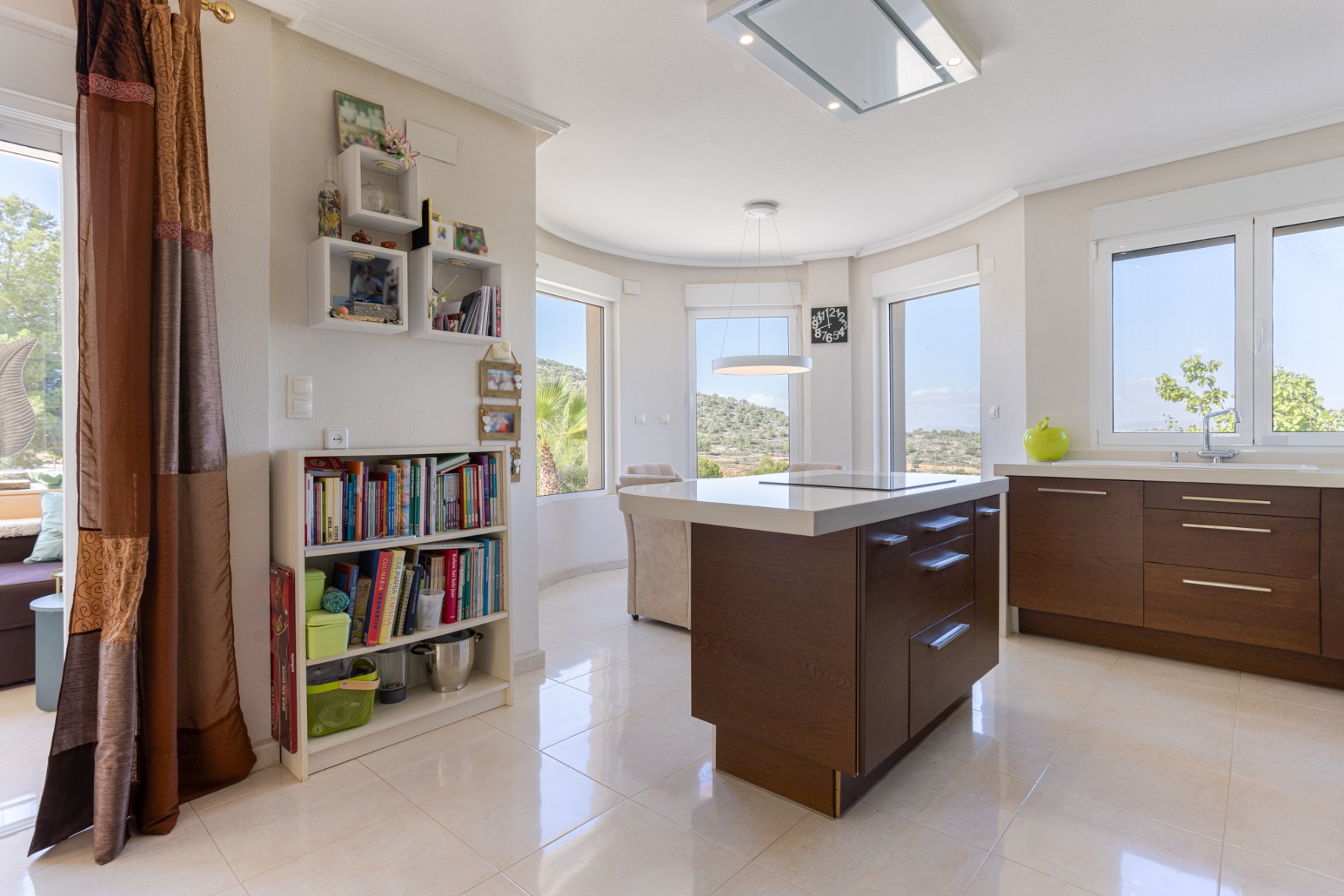 Exterior view in villa for sale in La Zarza