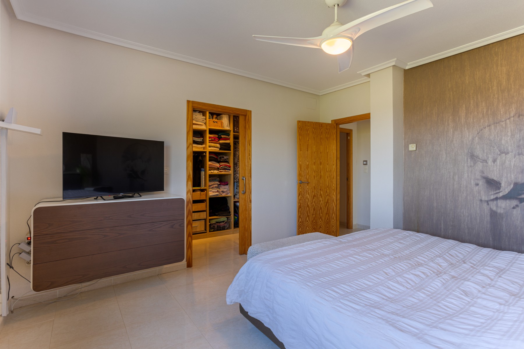 Garden in villa for sale in La Zarza