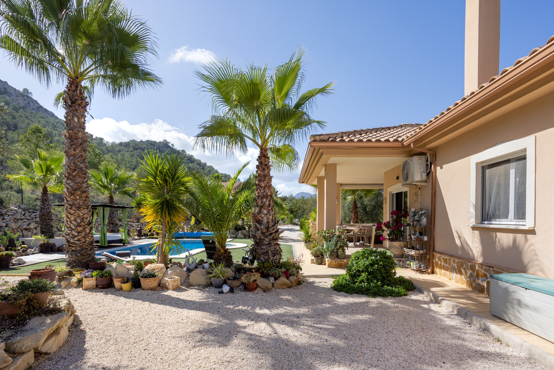 Kitchen in villa for sale in La Zarza