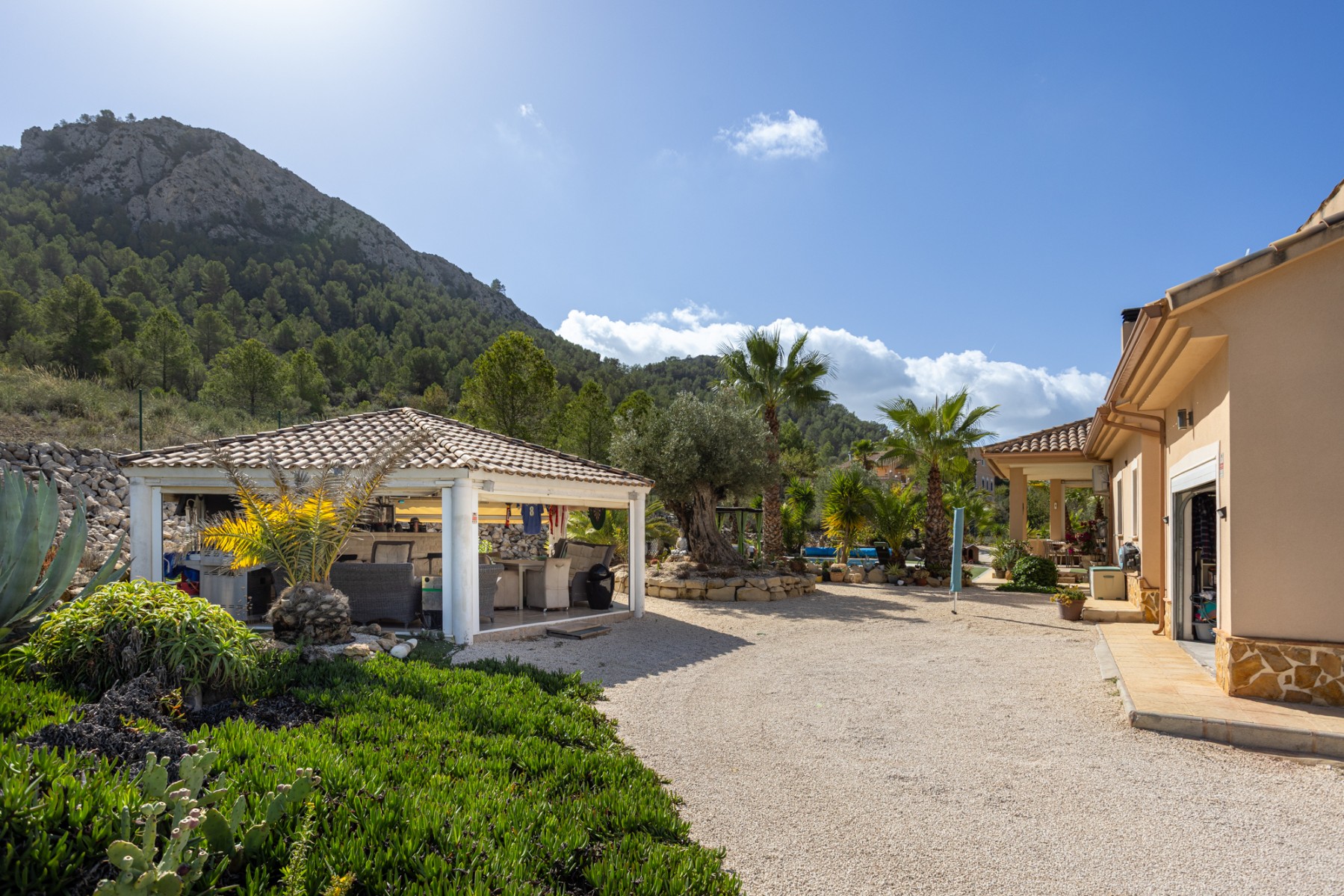 Bathroom in villa for sale in La Zarza