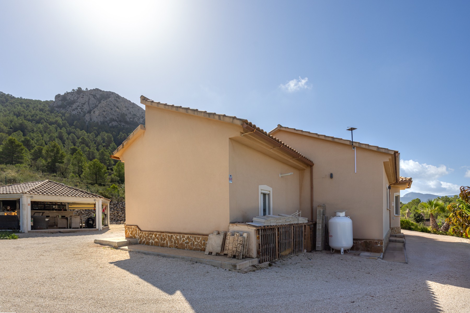 Terrace in villa for sale in La Zarza
