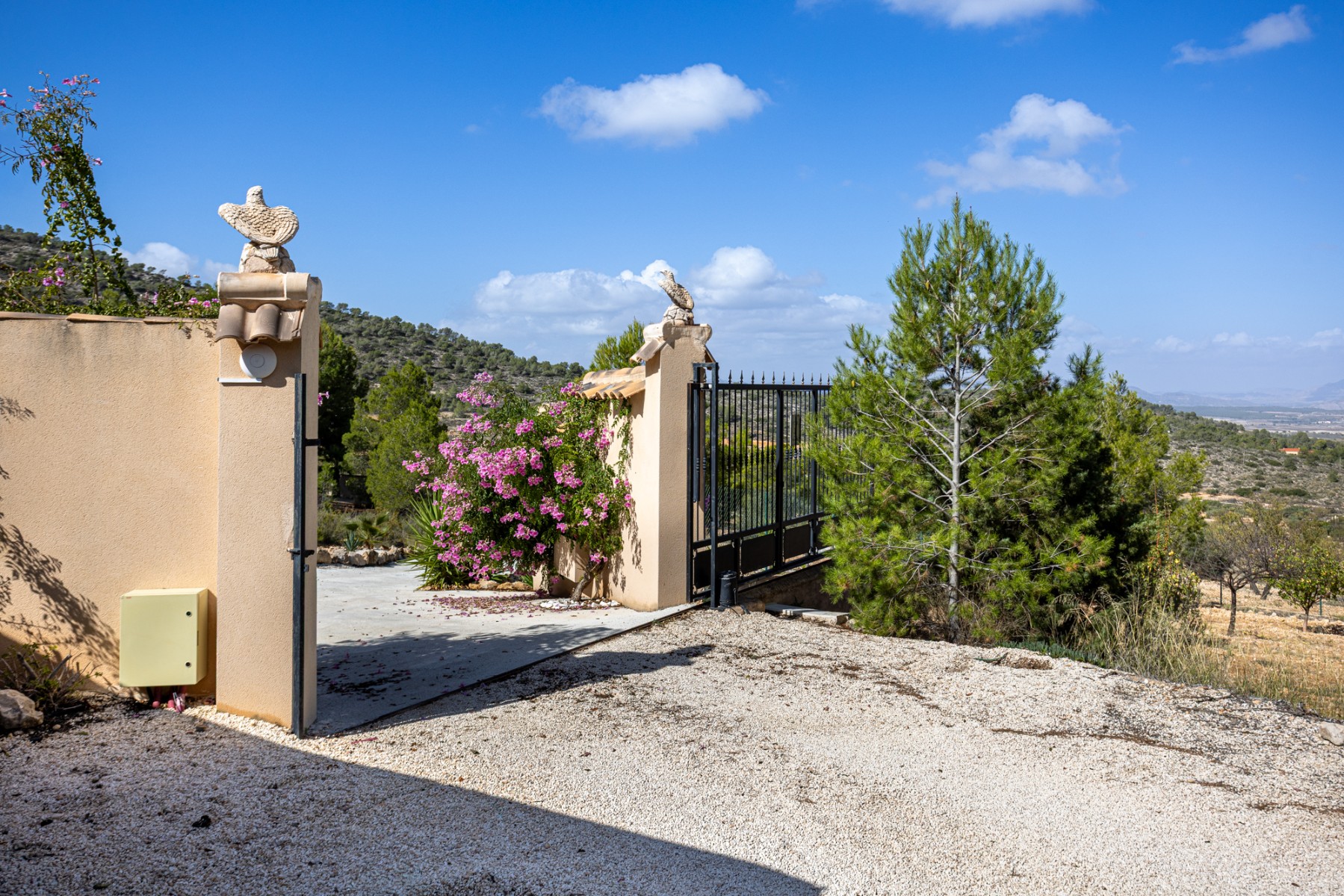 Living room in villa for sale in La Zarza