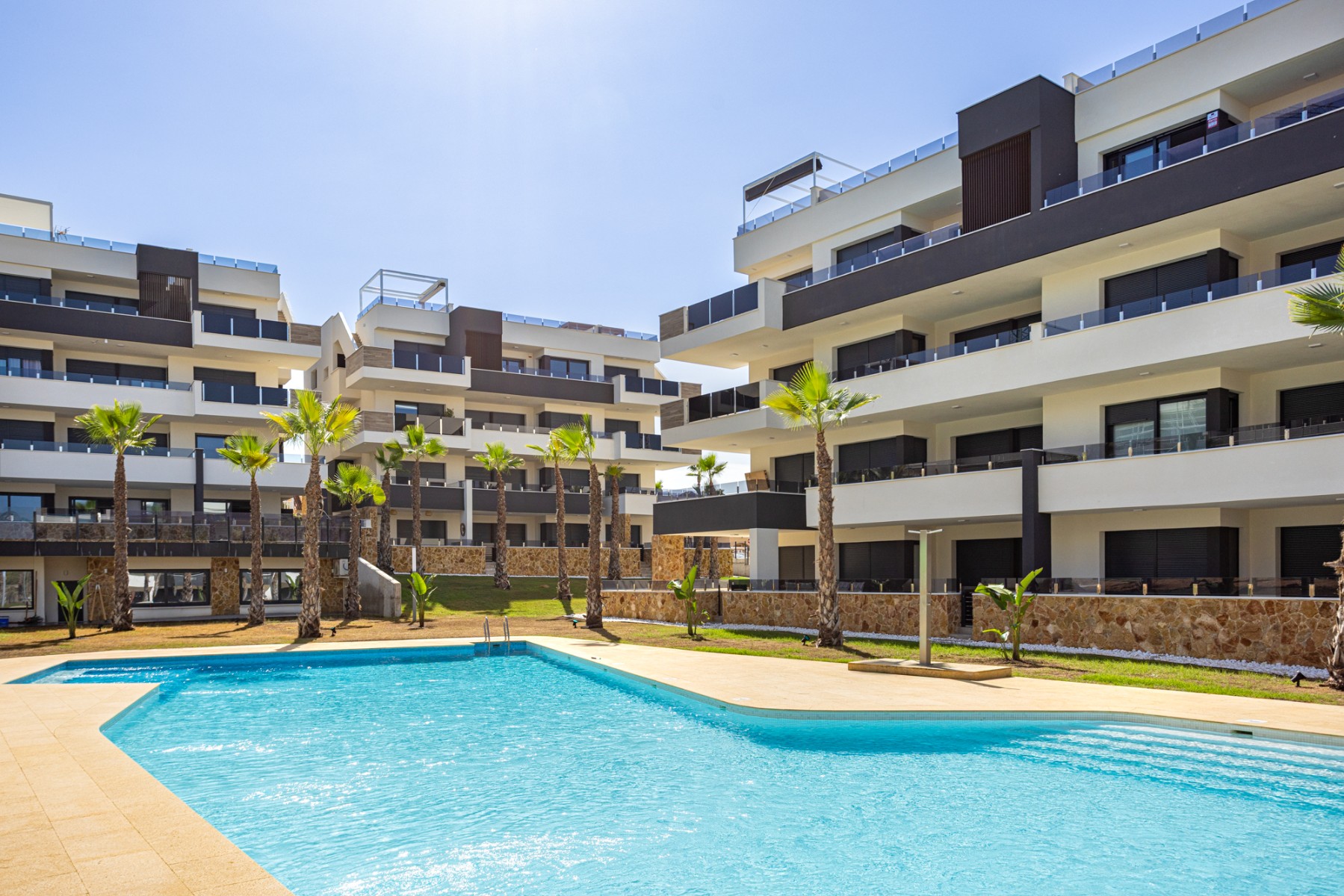 Discover this bright and modern second-floor apartment in a contemporary new-build project in Orihue