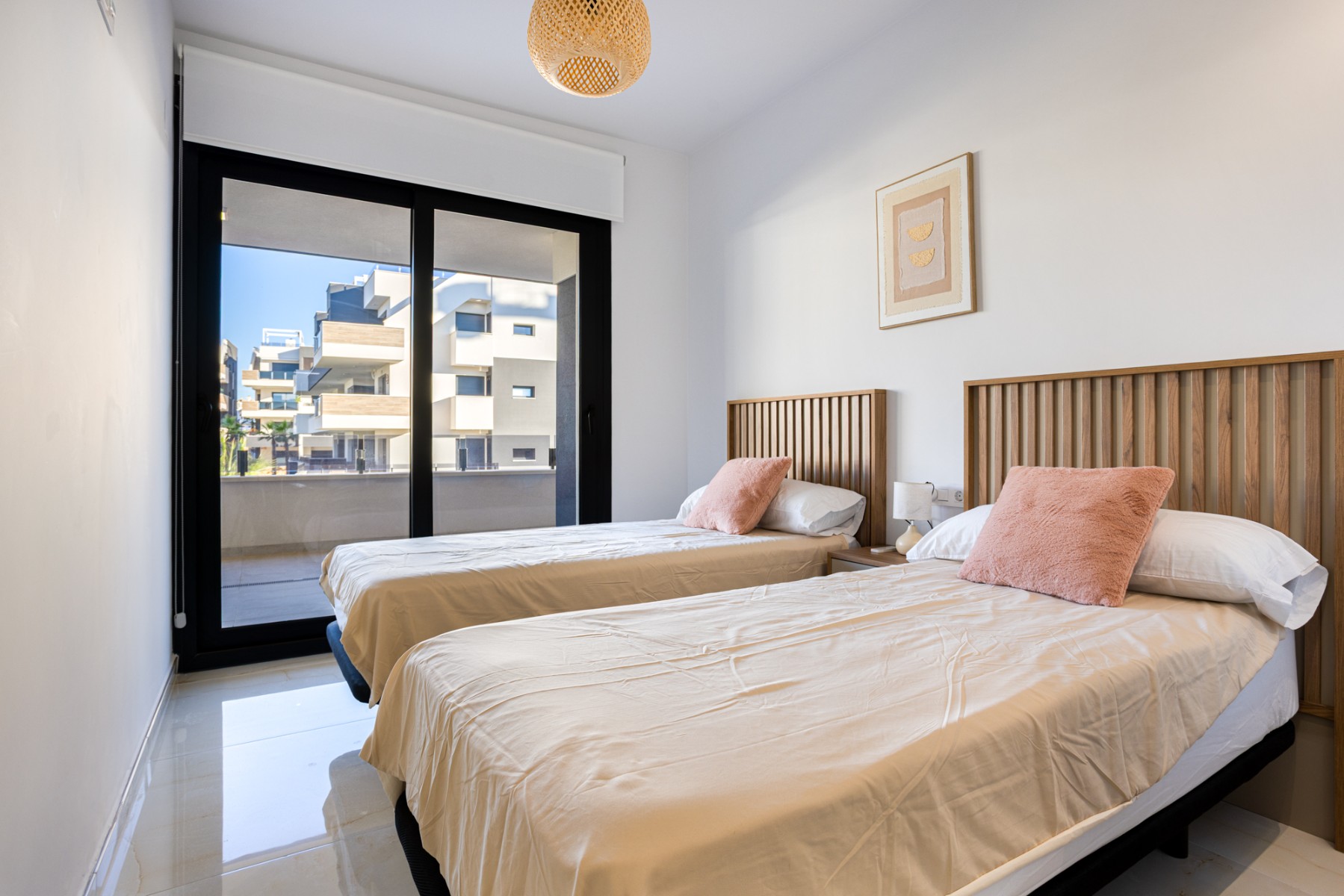 Bedroom in apartment for sale in Orihuela Costa
