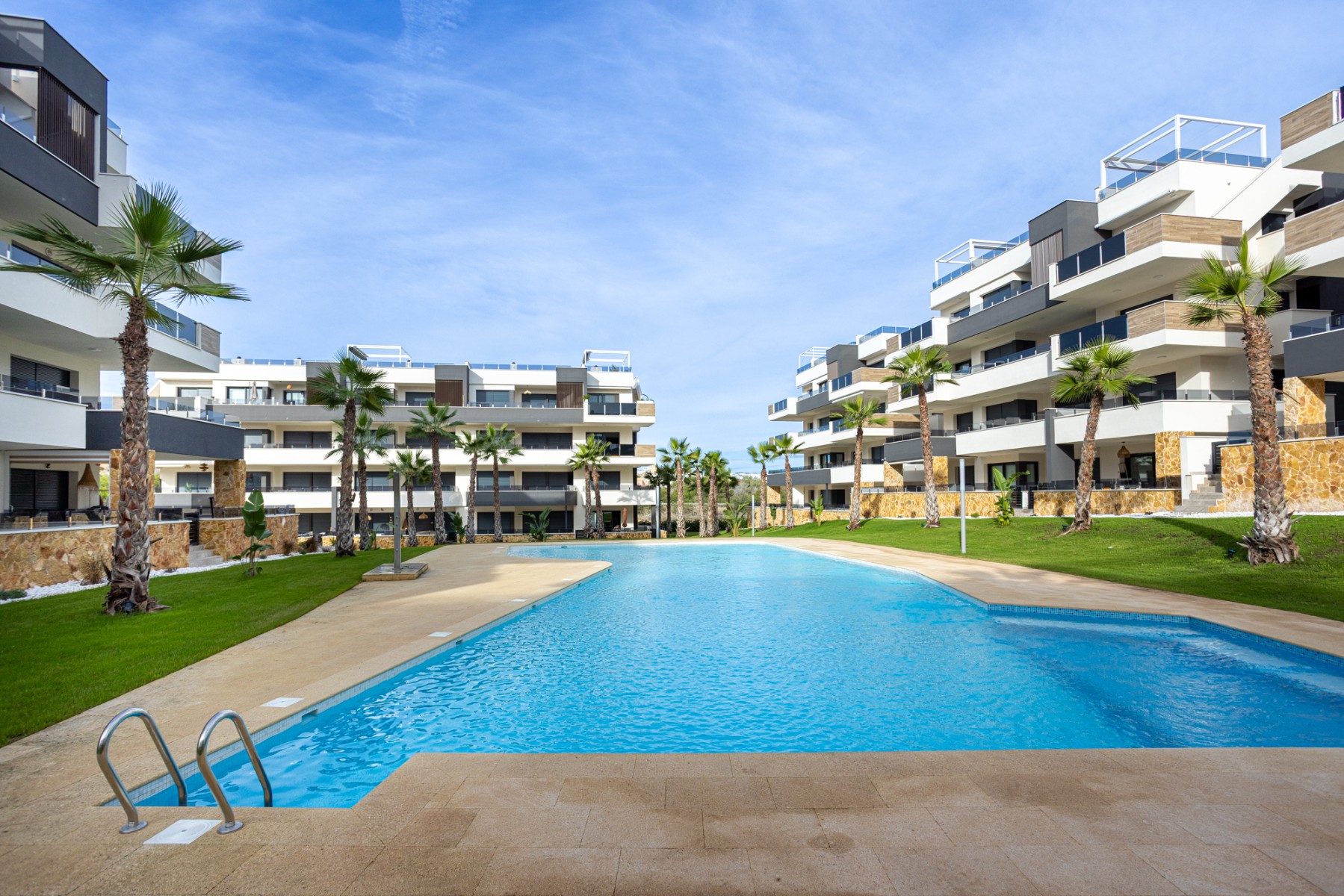 Kitchen in apartment for sale in Orihuela Costa