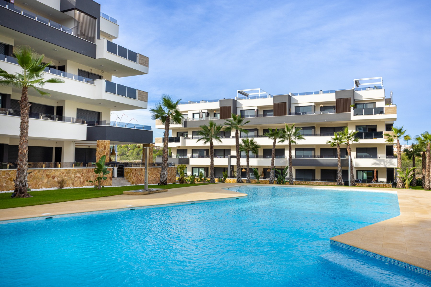 Master bedroom in apartment for sale in Orihuela Costa