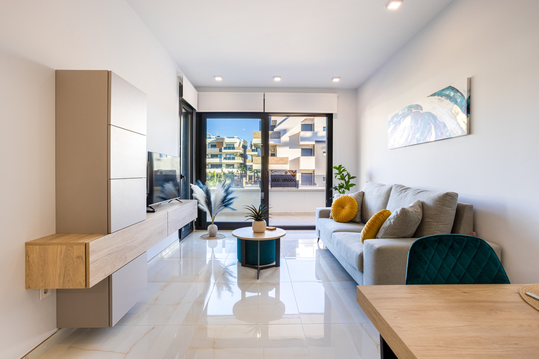 Dining area in apartment for sale in Orihuela Costa