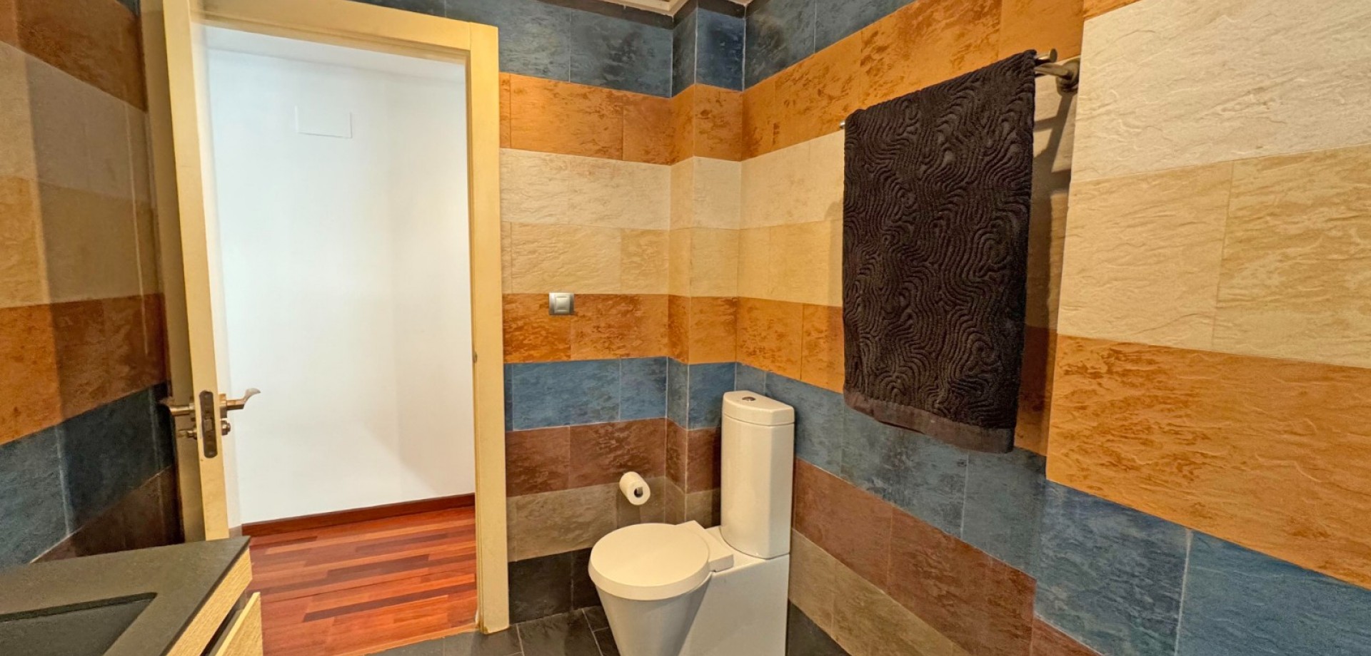 Master bedroom in apartment for sale in Torrevieja