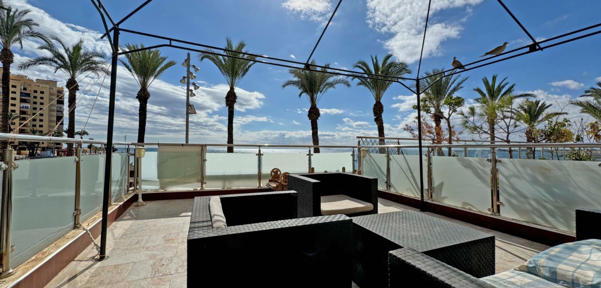 Terrace in apartment for sale in Torrevieja