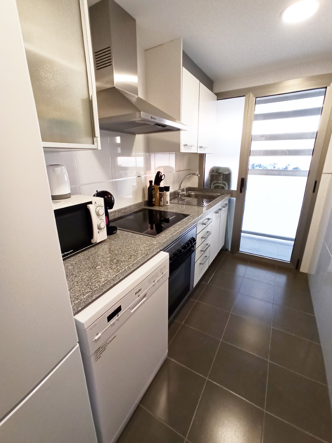 Bedroom in apartment for sale in Benidorm