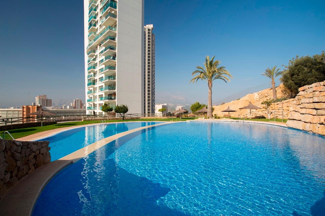 Pool area in apartment for sale in Benidorm