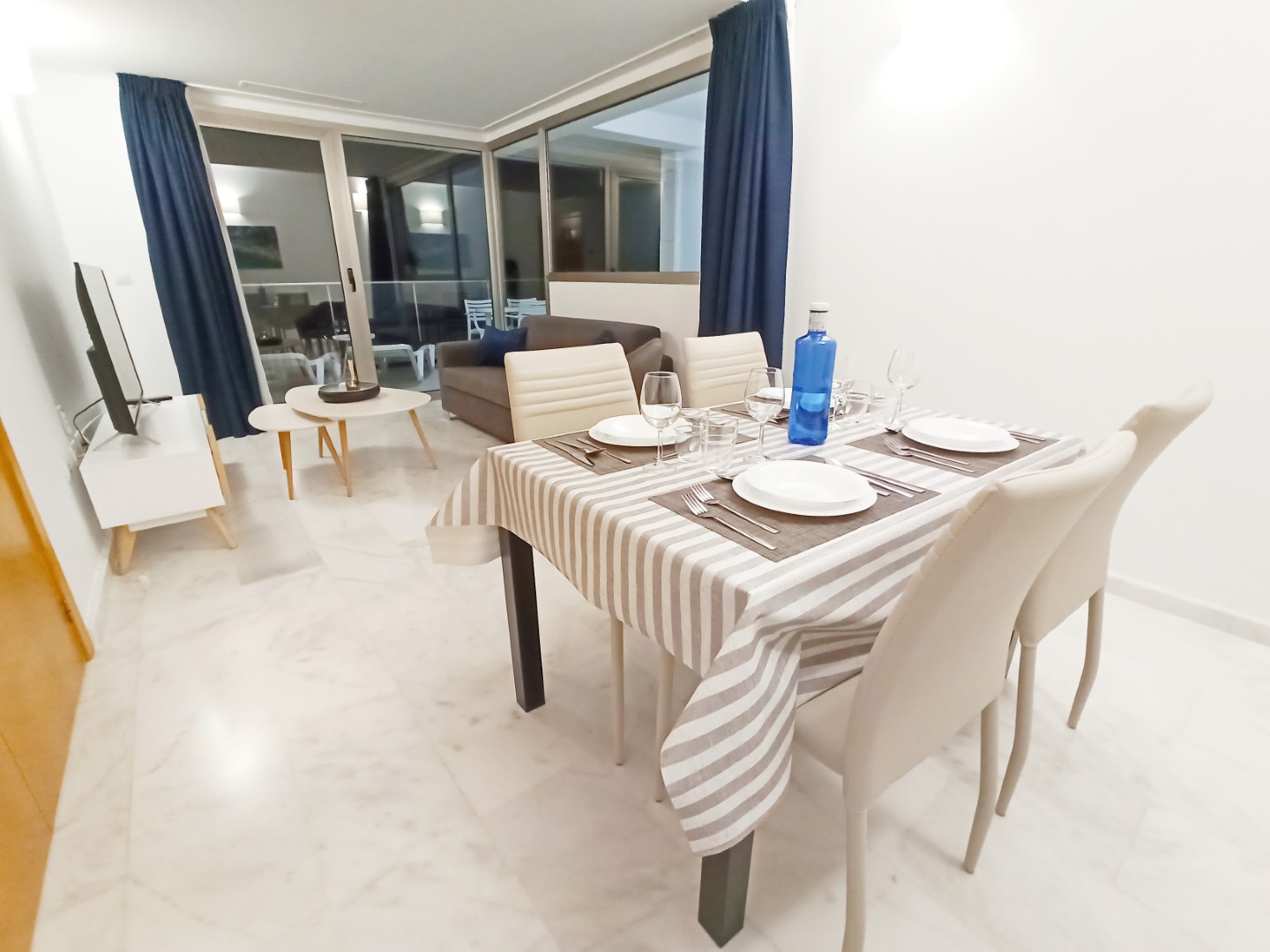 Bedroom in apartment for sale in Benidorm
