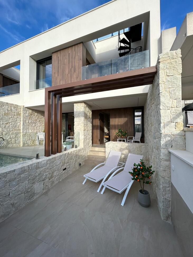 Garden in terraced for sale in Dolores