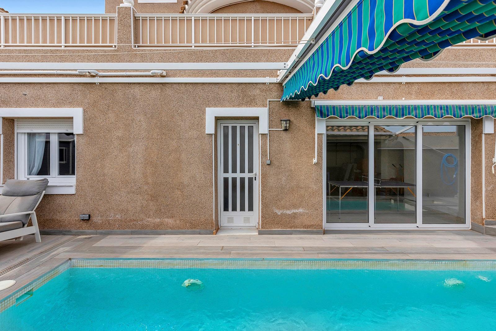 Exterior view in villa for sale in Torrevieja